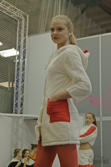 moters_pasaulis_modeliu_mokykla_111